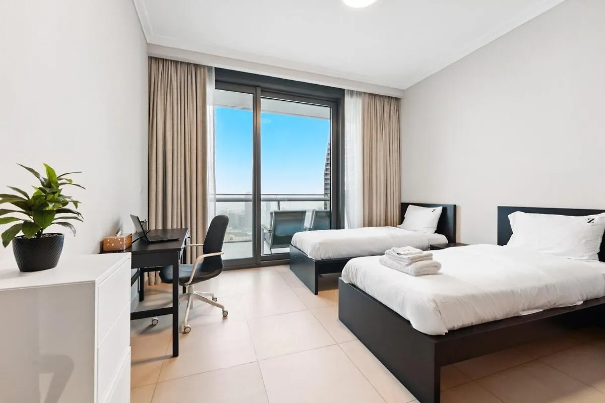 Апартаменты 3Br Family Abode With Iconic Burj Khalifa View Дубай